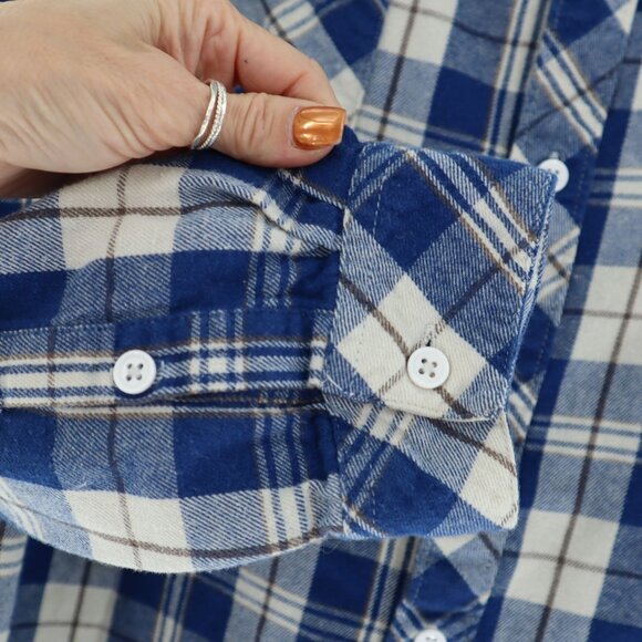 Stranger Things Netflix Mens L Blue Grunge Alt Staple Casual Contemporary 80's - Picture 11 of 13